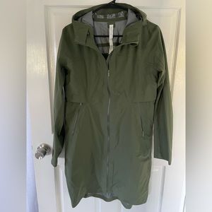 Lululemon Rain Rebel Jacket Olive Green Size 6
